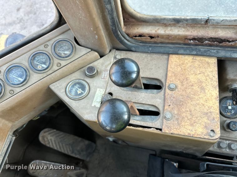 image for item DL7876 1988 Caterpillar 936E wheel loader