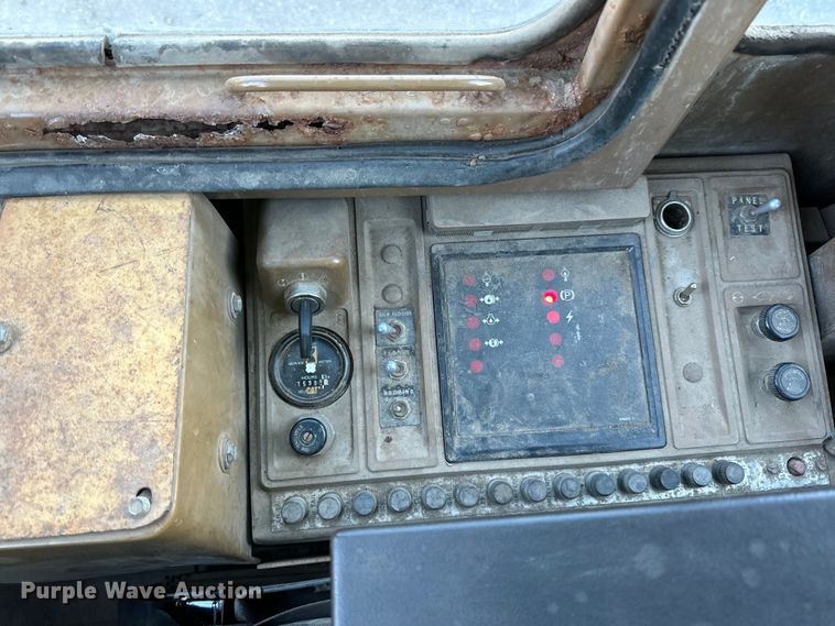 image for item DL7876 1988 Caterpillar 936E wheel loader