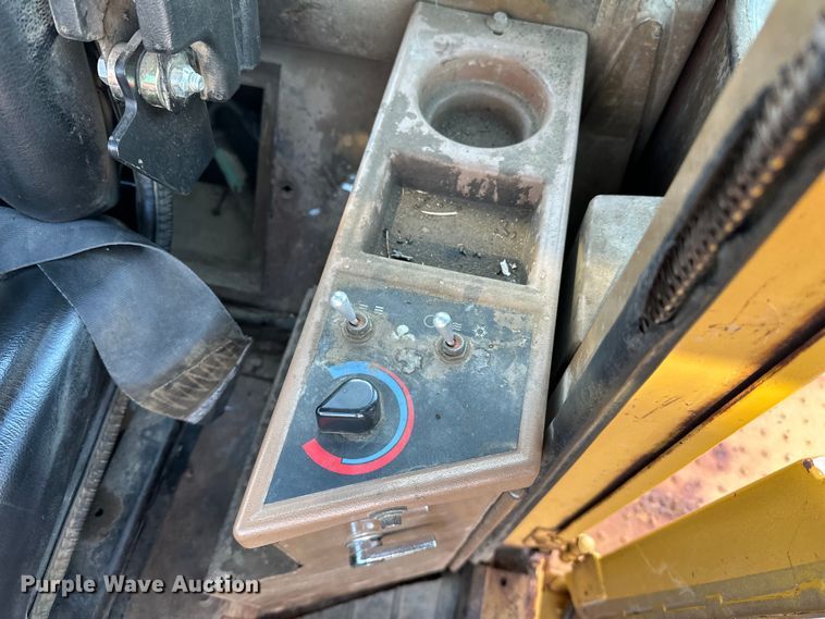 image for item DL7876 1988 Caterpillar 936E wheel loader