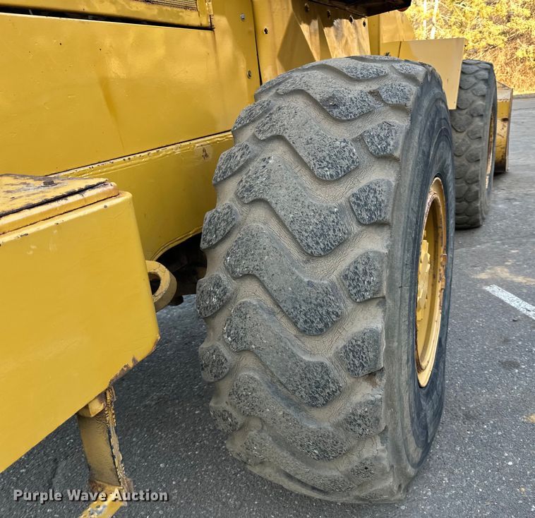 image for item DL7876 1988 Caterpillar 936E wheel loader