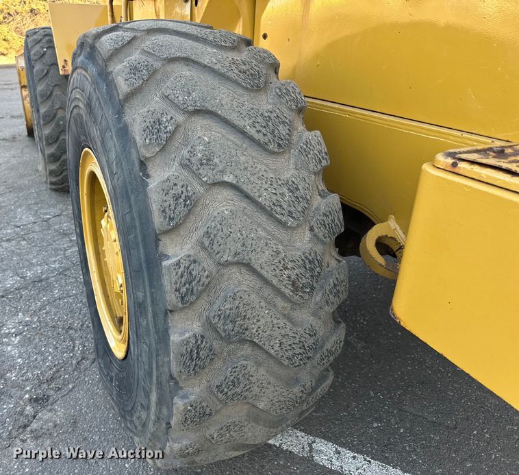 image for item DL7876 1988 Caterpillar 936E wheel loader