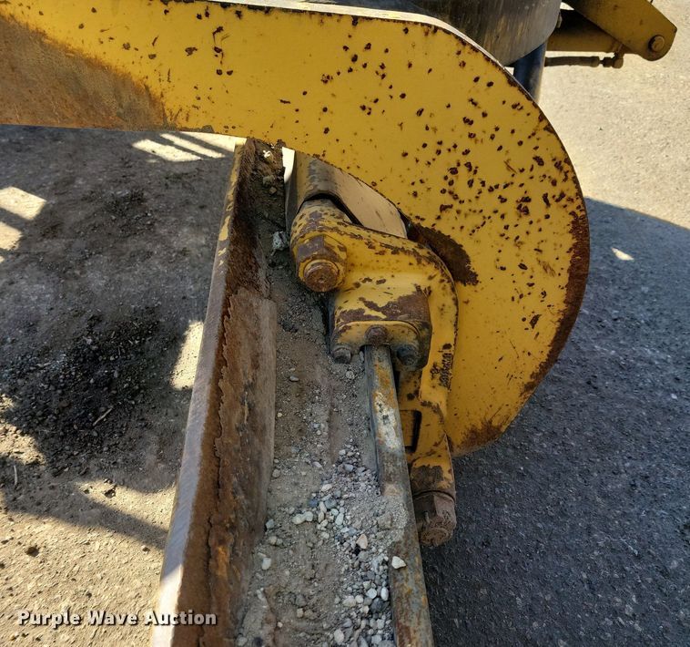 image for item DL7877 1994 Caterpillar 140G motor grader