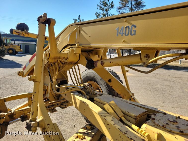 image for item DL7877 1994 Caterpillar 140G motor grader