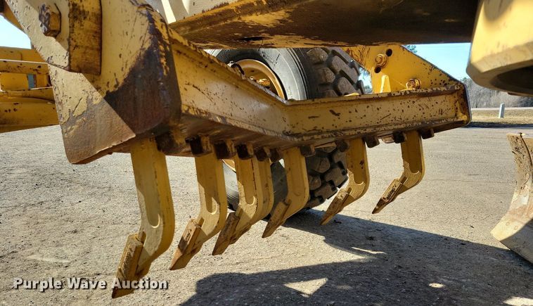 image for item DL7877 1994 Caterpillar 140G motor grader