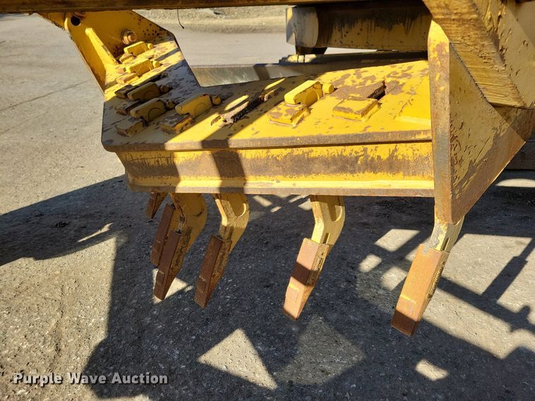 image for item DL7877 1994 Caterpillar 140G motor grader