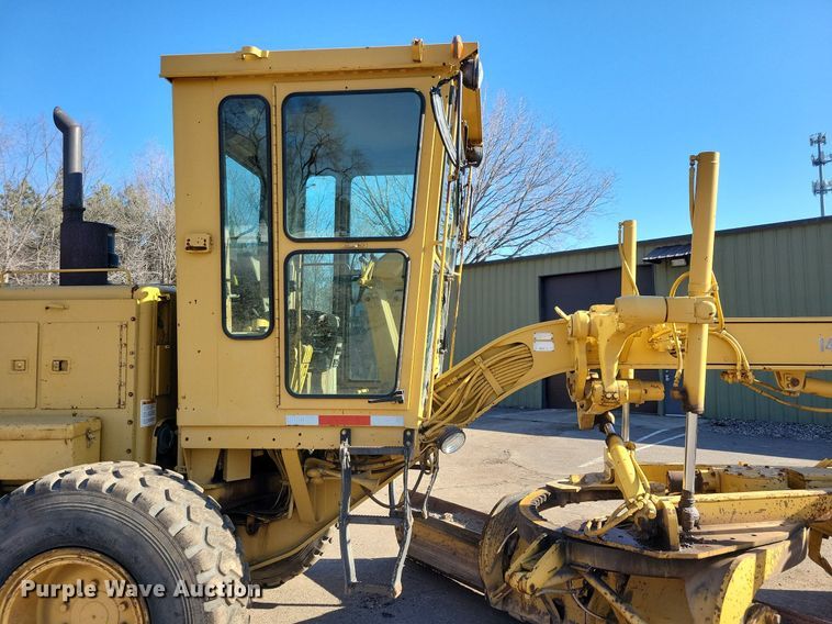 image for item DL7877 1994 Caterpillar 140G motor grader