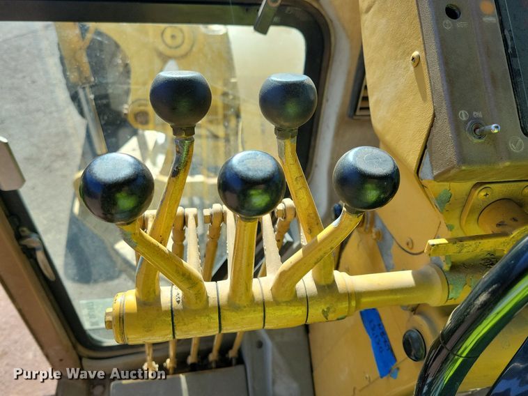 image for item DL7877 1994 Caterpillar 140G motor grader