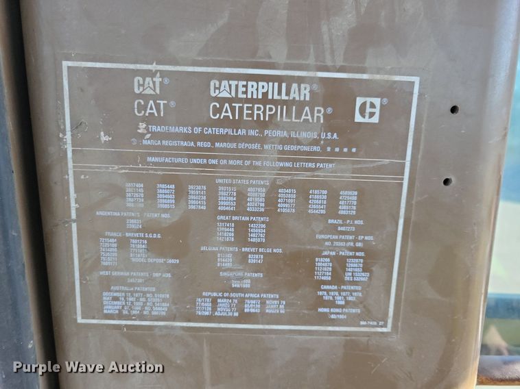 image for item DL7877 1994 Caterpillar 140G motor grader