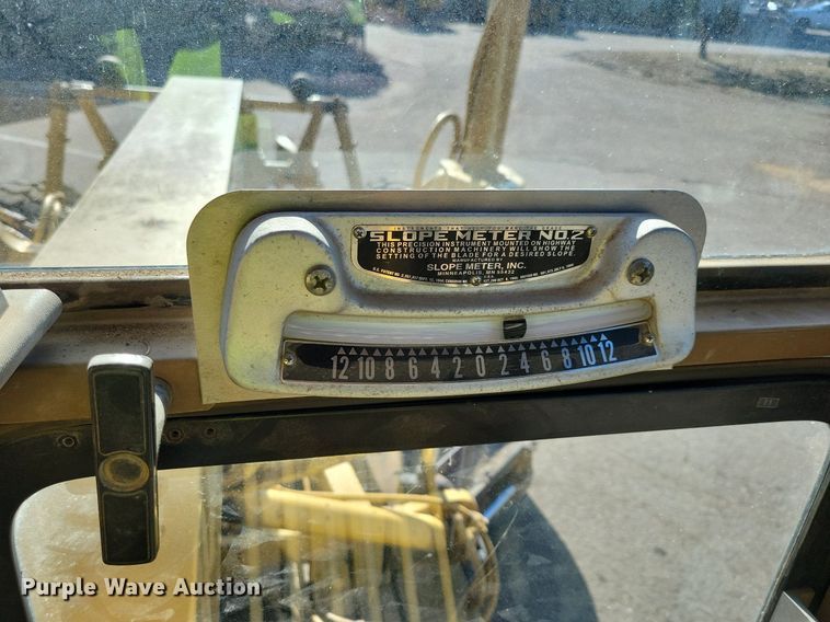 image for item DL7877 1994 Caterpillar 140G motor grader