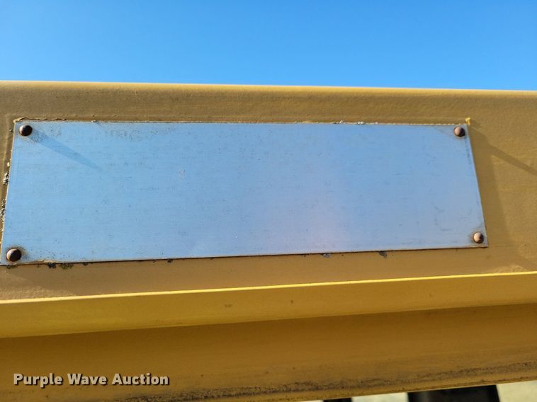 image for item DL7877 1994 Caterpillar 140G motor grader