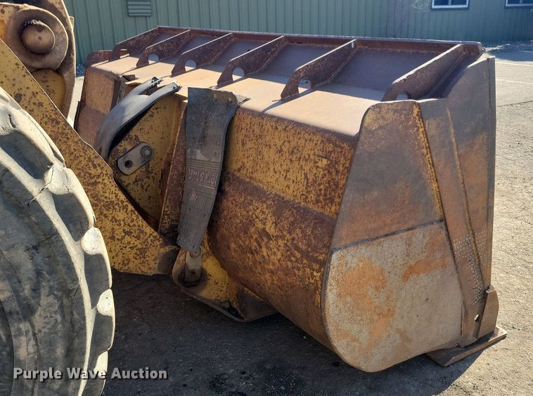 image for item DL7878 1984 Caterpillar 966D wheel loader