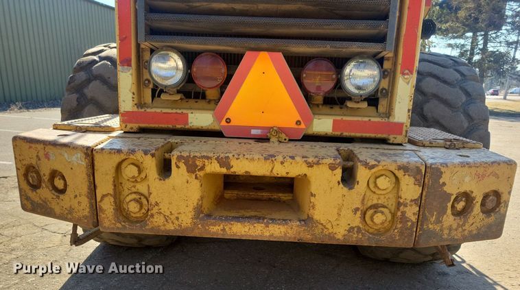 image for item DL7878 1984 Caterpillar 966D wheel loader