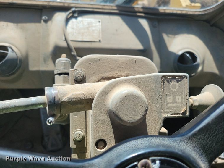 image for item DL7878 1984 Caterpillar 966D wheel loader