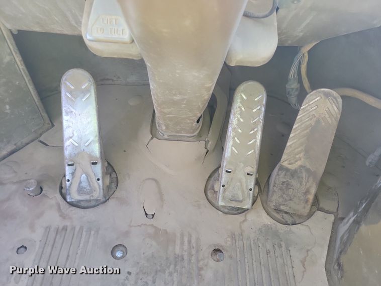 image for item DL7878 1984 Caterpillar 966D wheel loader