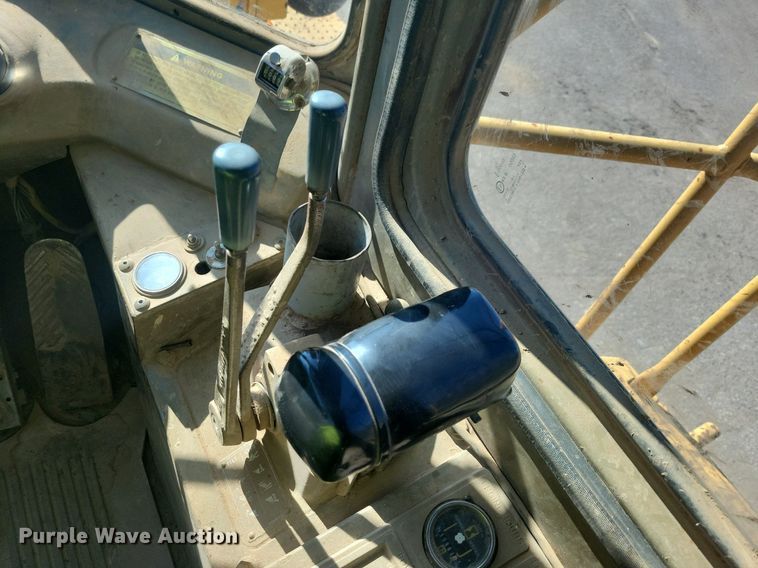 image for item DL7878 1984 Caterpillar 966D wheel loader