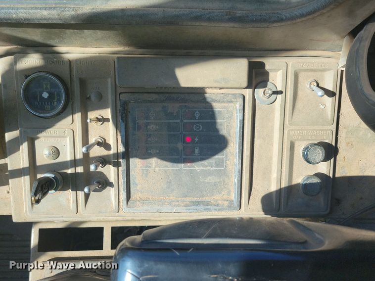 image for item DL7878 1984 Caterpillar 966D wheel loader