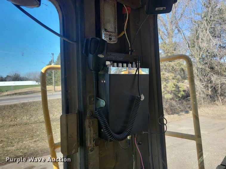 image for item DL7878 1984 Caterpillar 966D wheel loader