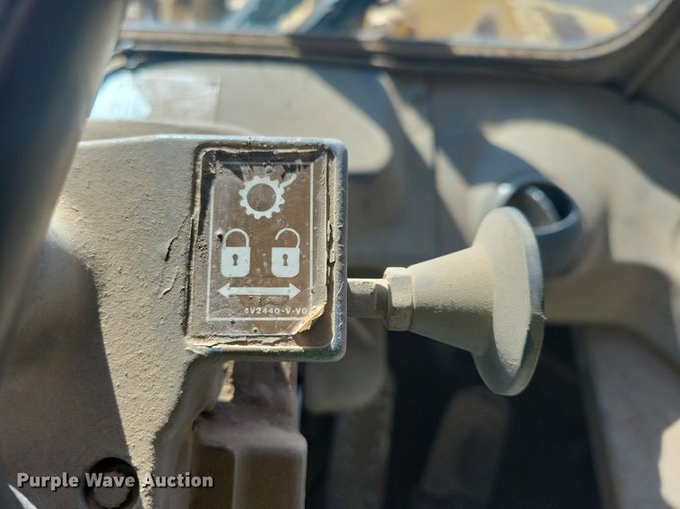 image for item DL7878 1984 Caterpillar 966D wheel loader