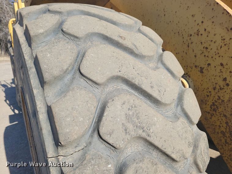image for item DL7878 1984 Caterpillar 966D wheel loader