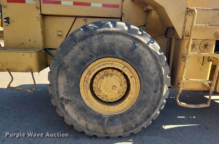 image for item DL7878 1984 Caterpillar 966D wheel loader