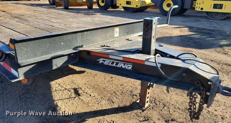 image for item DL7879 2012 Felling FT-40-2T equipment trailer