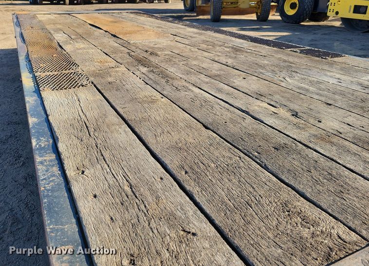 image for item DL7879 2012 Felling FT-40-2T equipment trailer