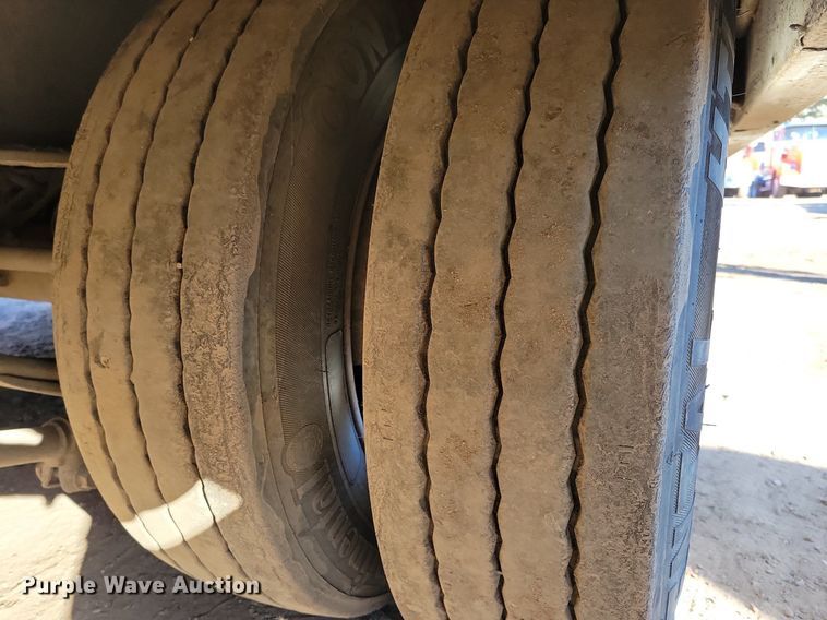 image for item DL7879 2012 Felling FT-40-2T equipment trailer