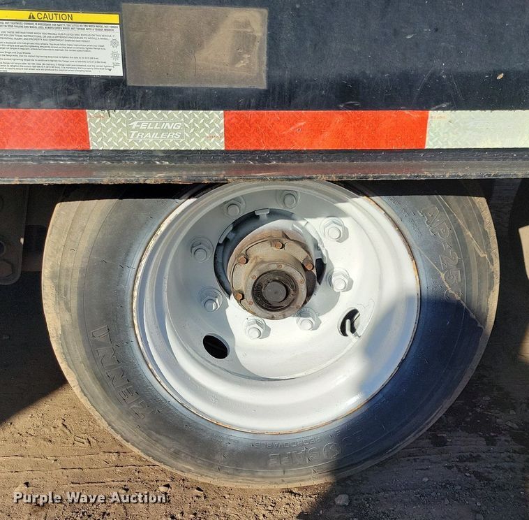 image for item DL7879 2012 Felling FT-40-2T equipment trailer