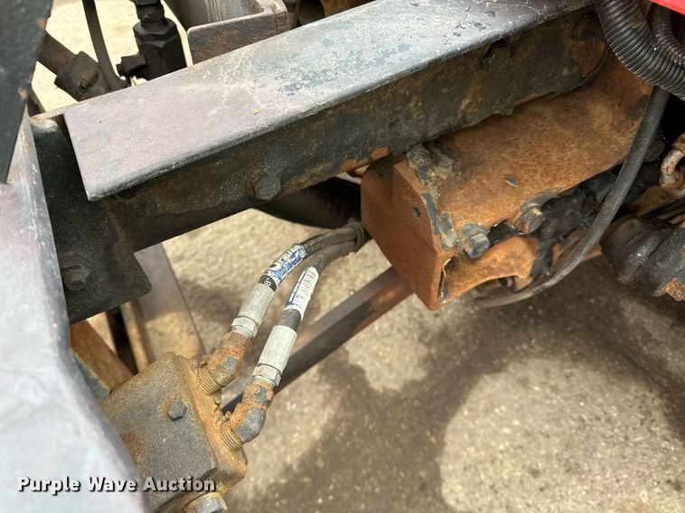 image for item DL7880 2005 Peterbilt  335 dump truck