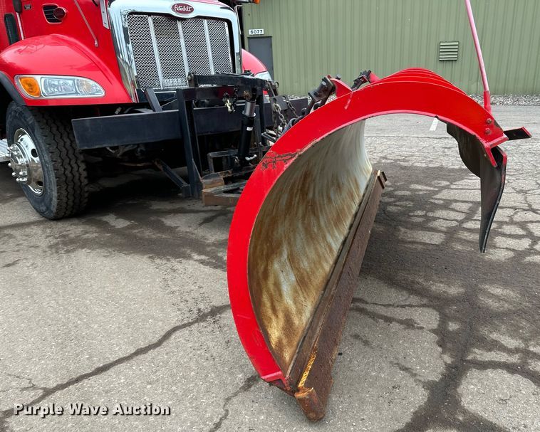 image for item DL7880 2005 Peterbilt  335 dump truck