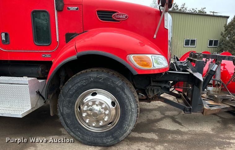 image for item DL7880 2005 Peterbilt  335 dump truck