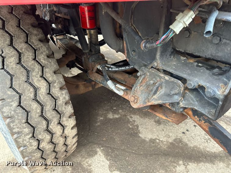 image for item DL7880 2005 Peterbilt  335 dump truck