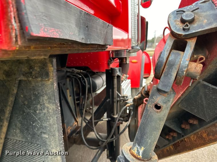 image for item DL7880 2005 Peterbilt  335 dump truck