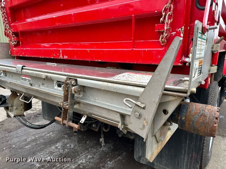 image for item DL7880 2005 Peterbilt  335 dump truck