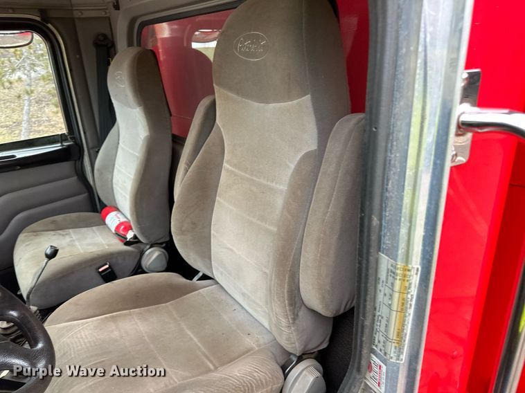 image for item DL7880 2005 Peterbilt  335 dump truck