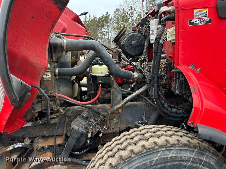 image for item DL7880 2005 Peterbilt  335 dump truck