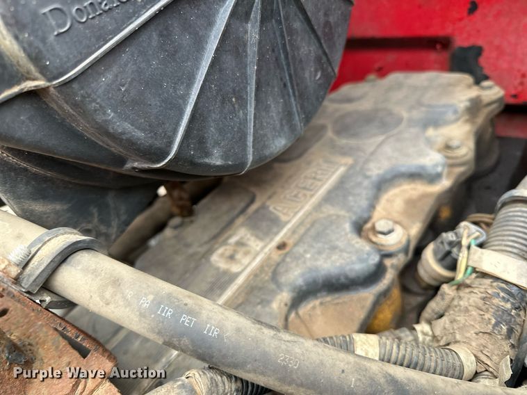 image for item DL7880 2005 Peterbilt  335 dump truck