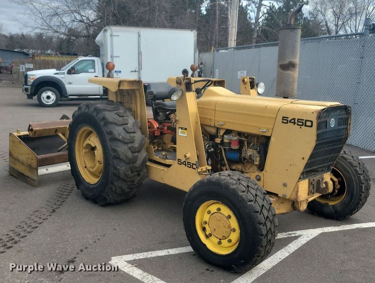 image for item DL7881 1995 New Holland 545D landscape tractor