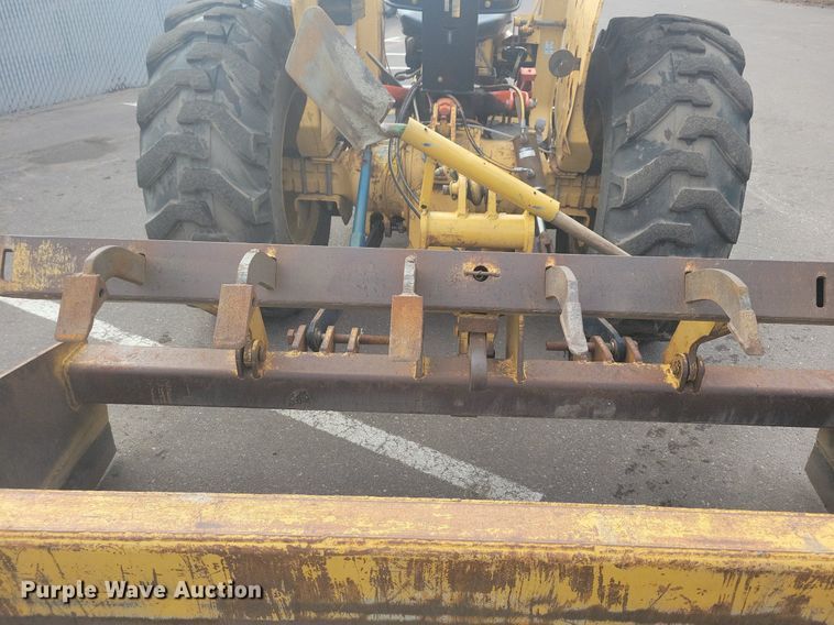 image for item DL7881 1995 New Holland 545D landscape tractor