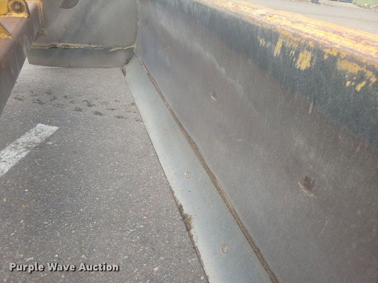 image for item DL7881 1995 New Holland 545D landscape tractor