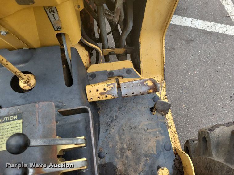 image for item DL7881 1995 New Holland 545D landscape tractor