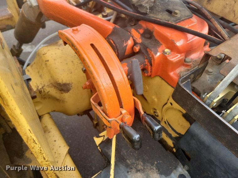 image for item DL7881 1995 New Holland 545D landscape tractor