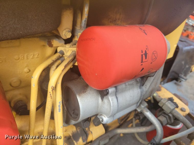 image for item DL7881 1995 New Holland 545D landscape tractor