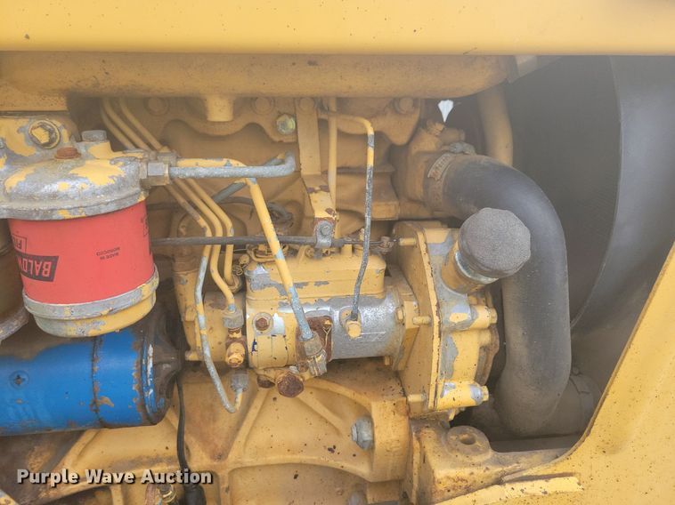 image for item DL7881 1995 New Holland 545D landscape tractor