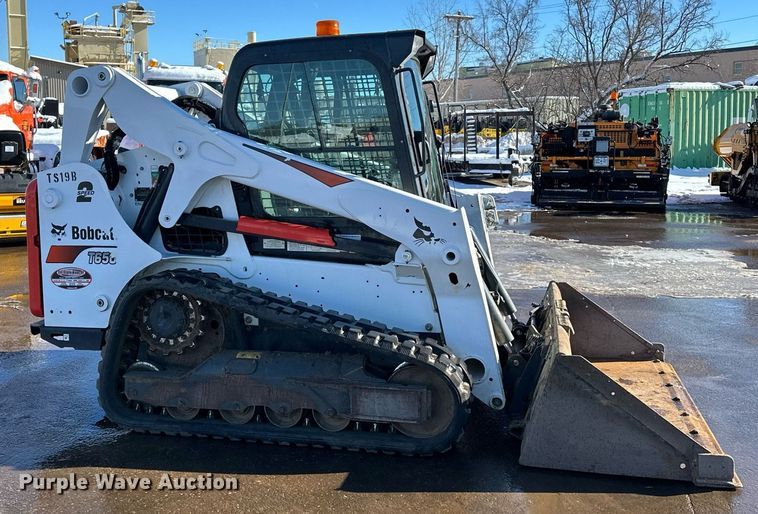 image for item DL7882 2019 Bobcat T650 tracked skid steer loader