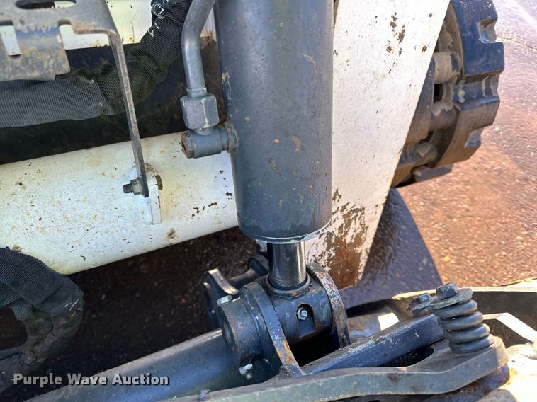 image for item DL7882 2019 Bobcat T650 tracked skid steer loader