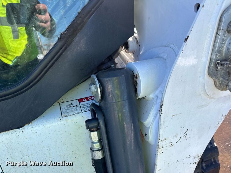 image for item DL7882 2019 Bobcat T650 tracked skid steer loader