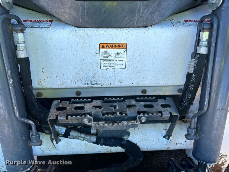 image for item DL7882 2019 Bobcat T650 tracked skid steer loader