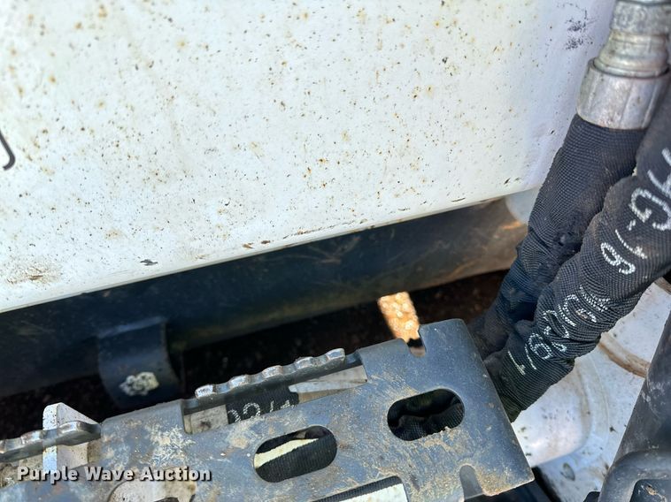 image for item DL7882 2019 Bobcat T650 tracked skid steer loader