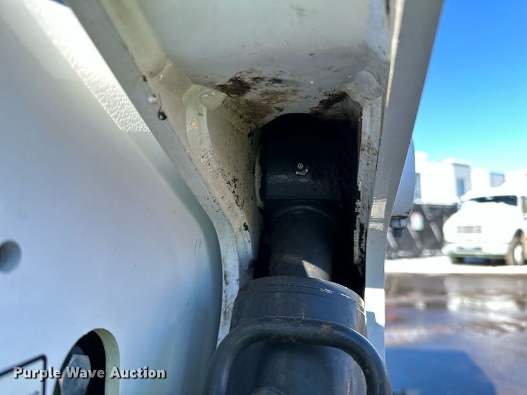 image for item DL7882 2019 Bobcat T650 tracked skid steer loader